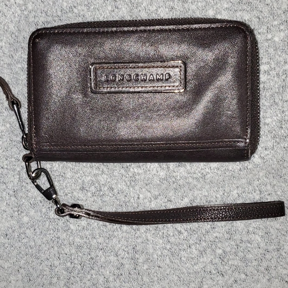 longchamp wristlet wallet